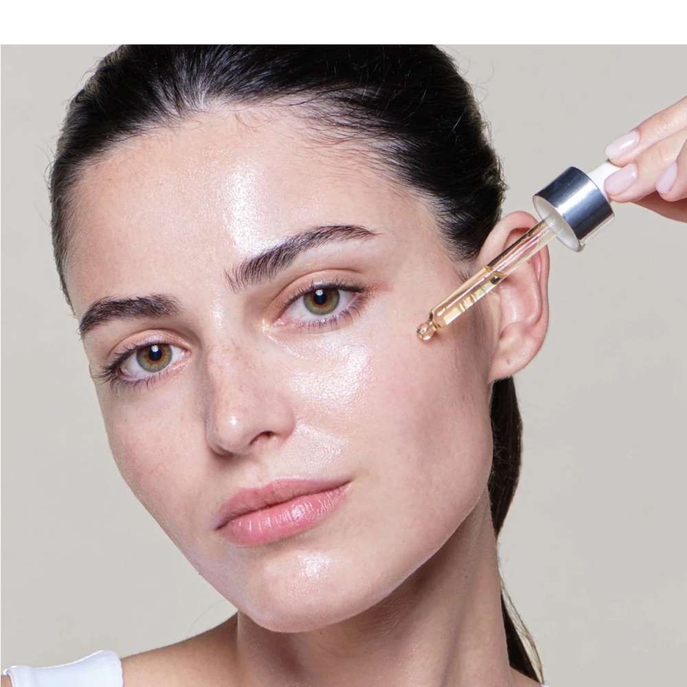 ALLEVEN Prodigy Oil Skincare Serum & Face Oil
30ML - Picture 6 of 6